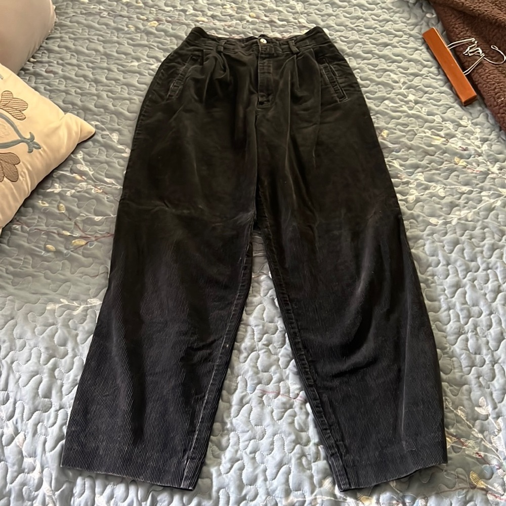 Vintage black corduroy pants, size 4